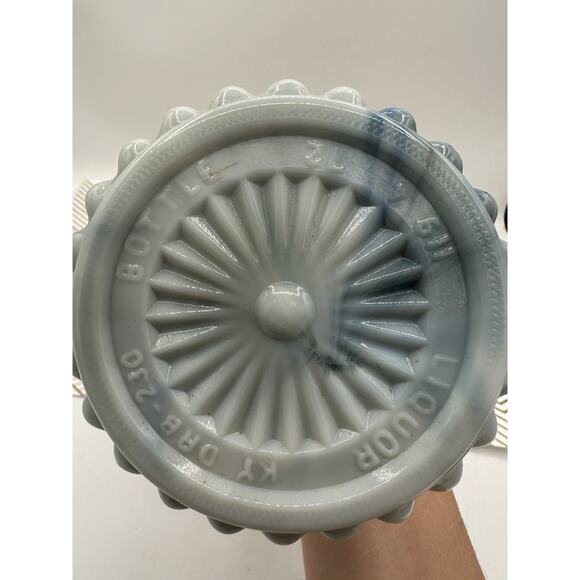 Vintage 1969 Jim Beam Bonded Gray Marble Swirl Milk Glass Decanter Bottle MCM - Picture 5 of 5